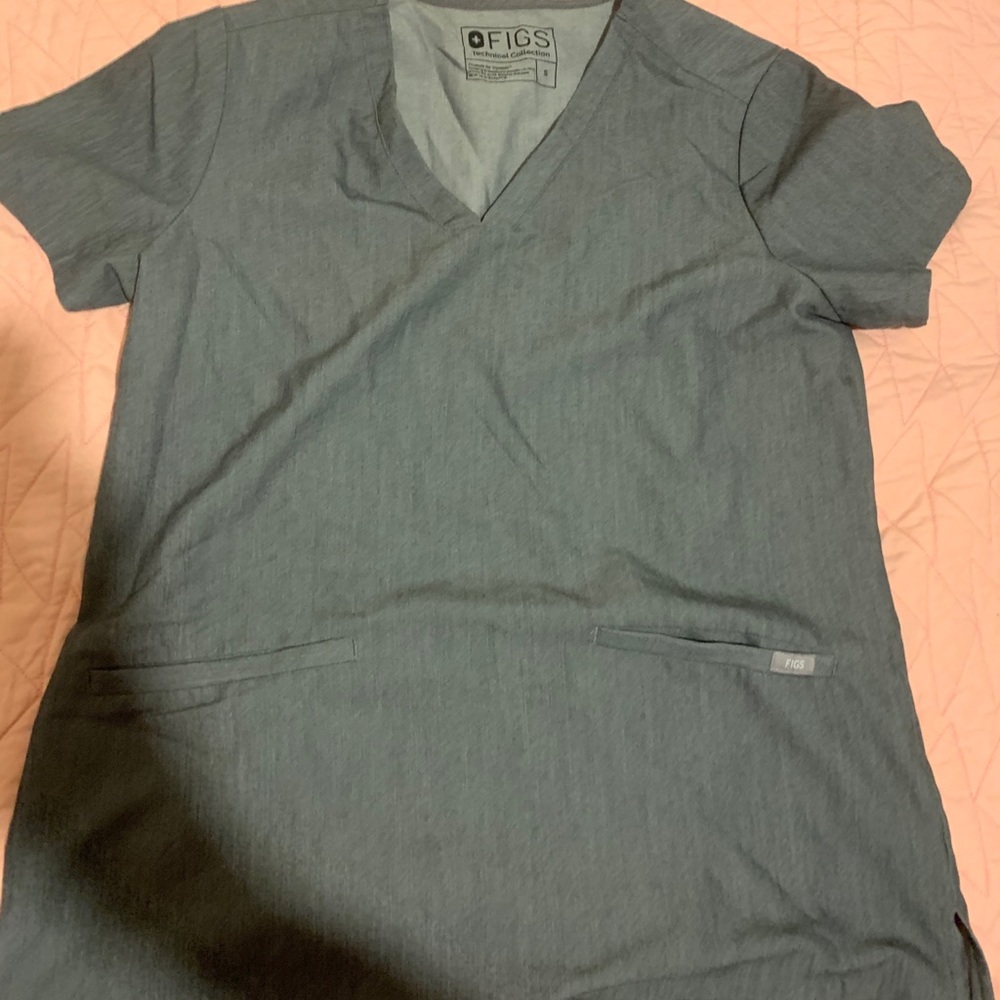 Figs casma top